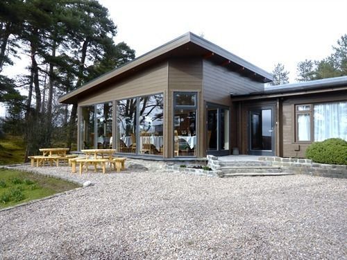 Old Pines And Restaurant 4*